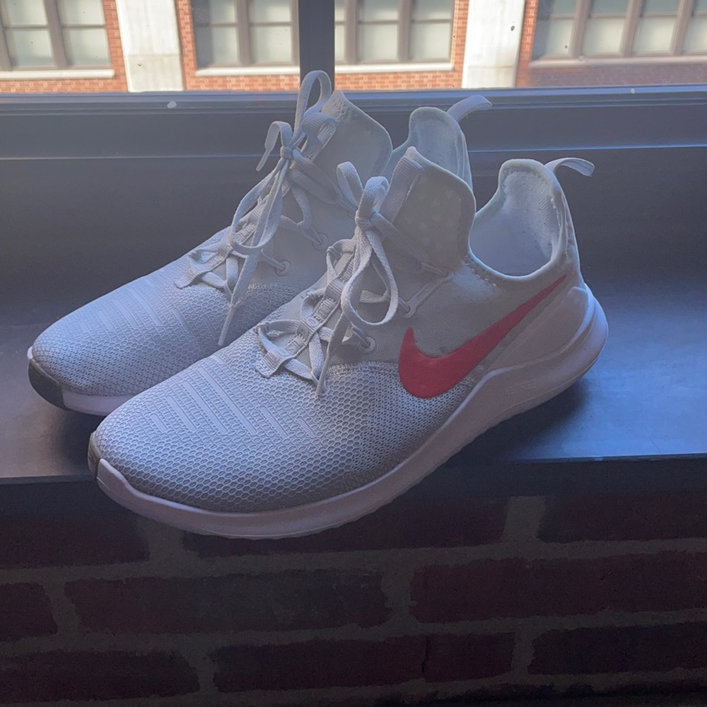 Nike Men's Free TR-8 Sneaker, Size 9.5